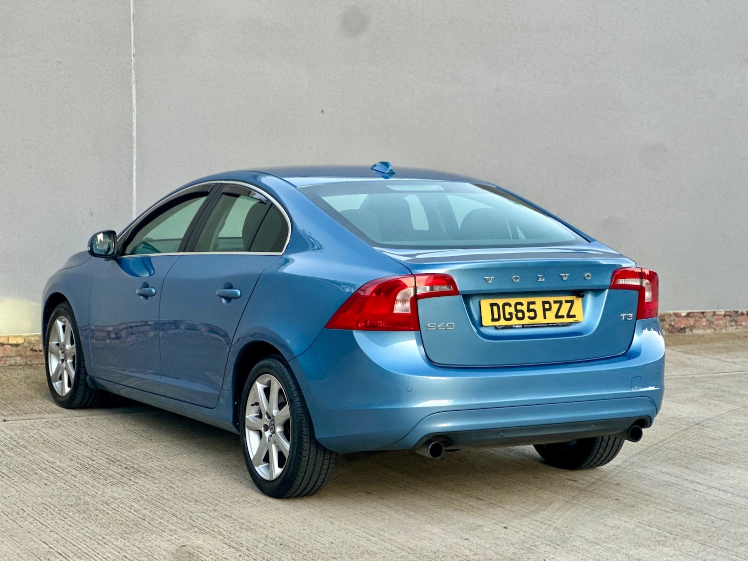 Used Volvo S60 2015 for sale - 76070614: Photo 62