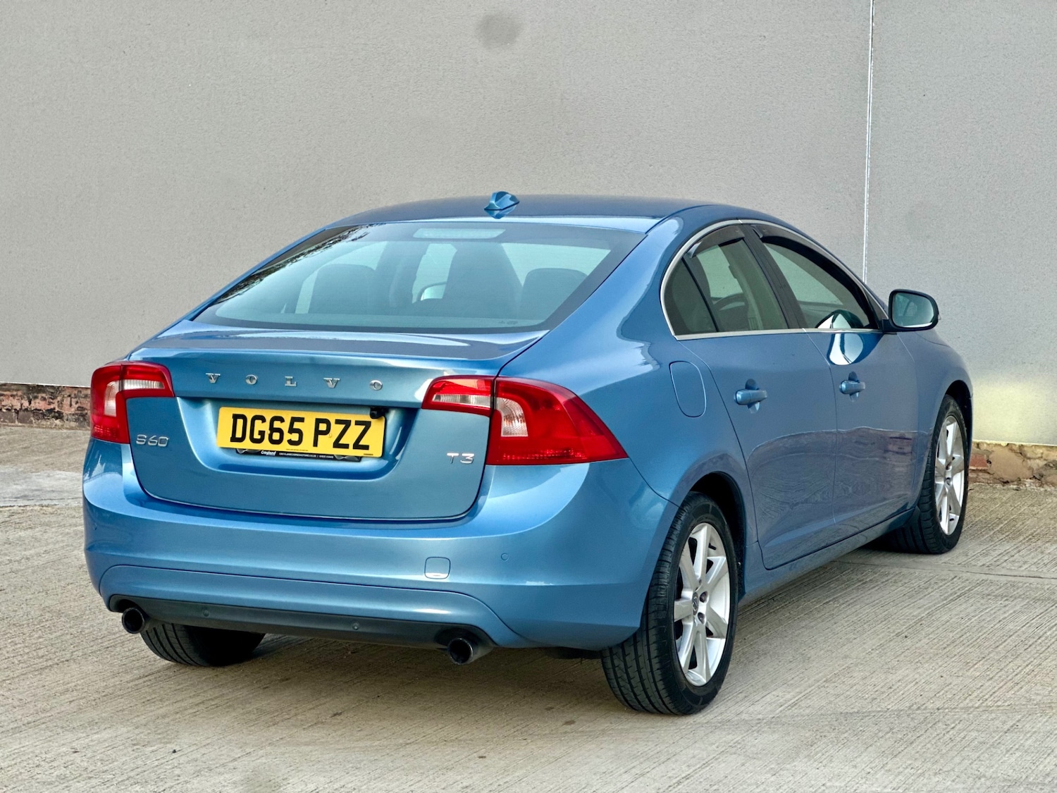 Used Volvo S60 2015 for sale - 76070614: Photo 68