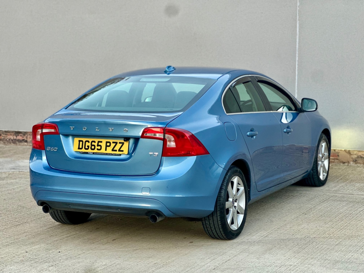 Used Volvo S60 2015 for sale - 76070614: Photo 69