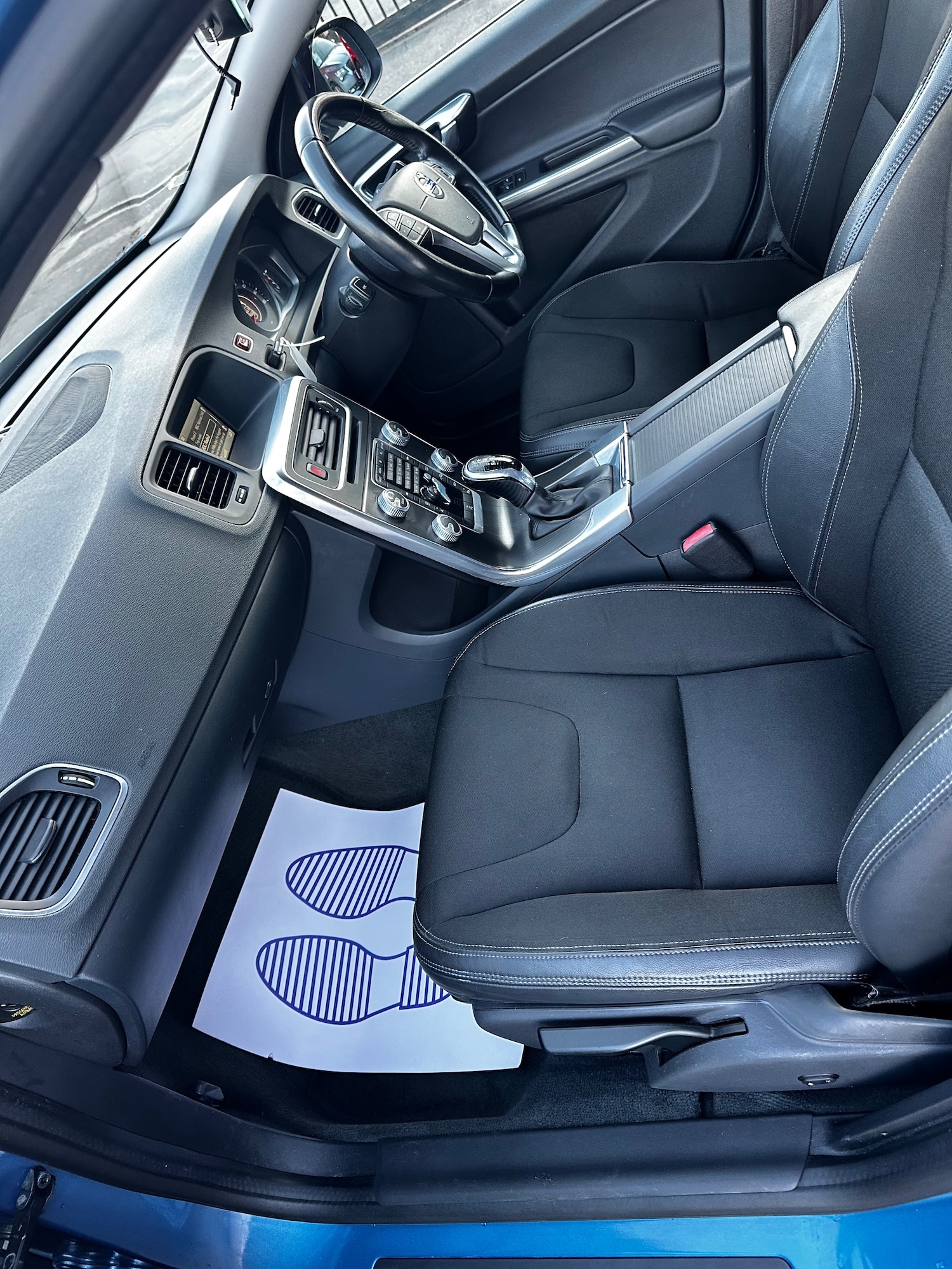 Used Volvo S60 2015 for sale - 76070614: Photo 8