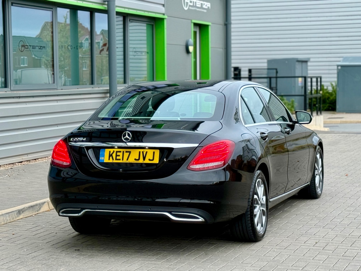Used Mercedes-Benz C Class 2017 for sale - 76225486: Photo 24