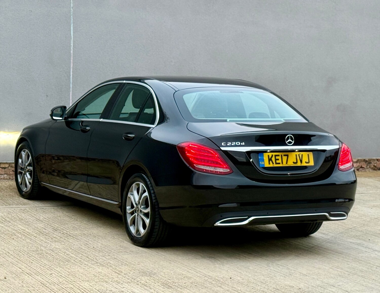 Used Mercedes-Benz C Class 2017 for sale - 76225486: Photo 46