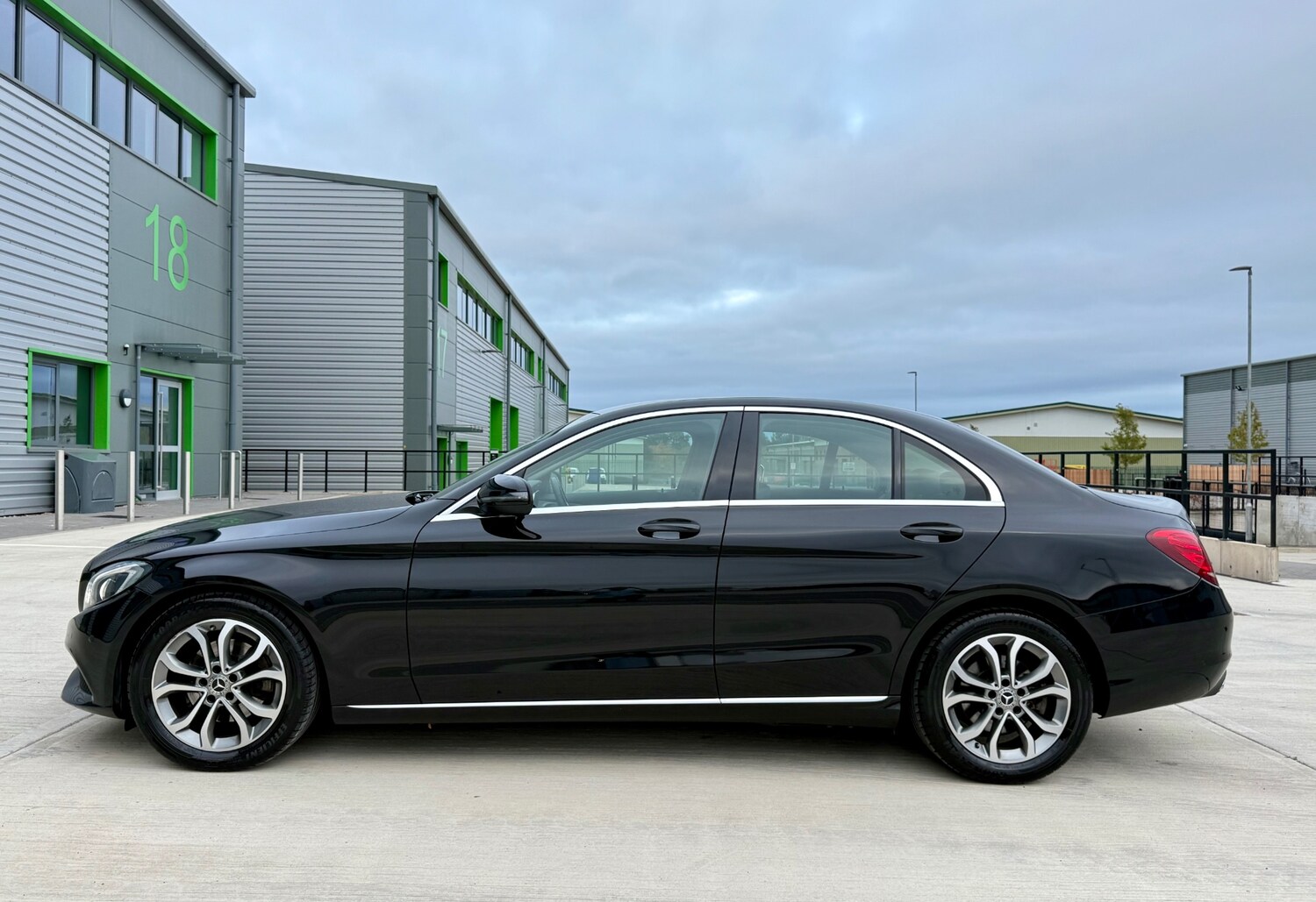 Used Mercedes-Benz C Class 2017 for sale - 76225486: Photo 54