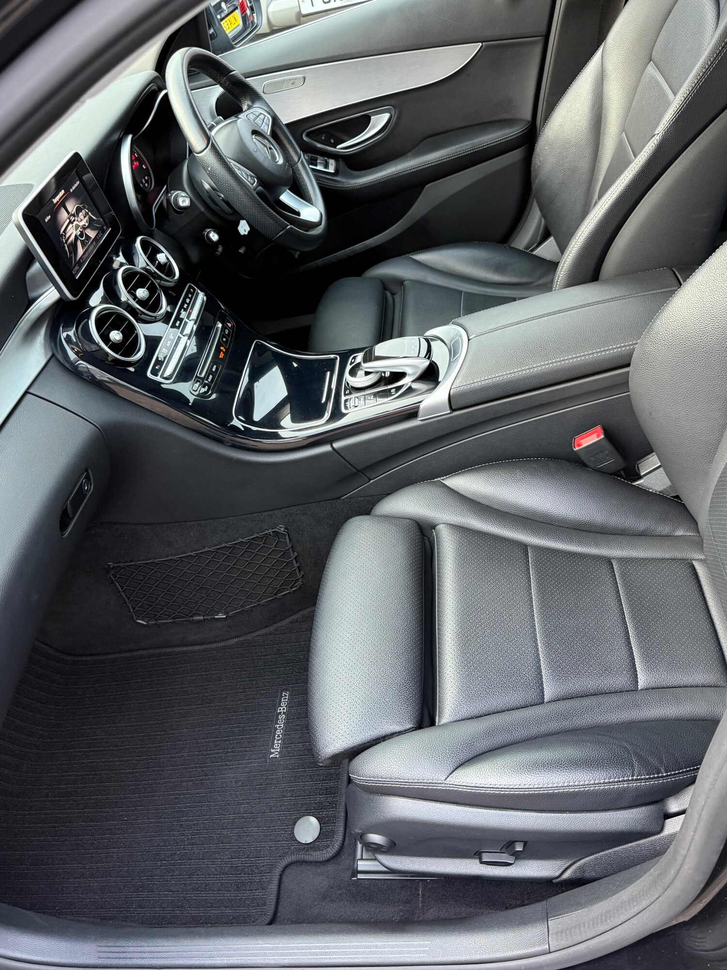 Used Mercedes-Benz C Class 2017 for sale - 76225486: Photo 64