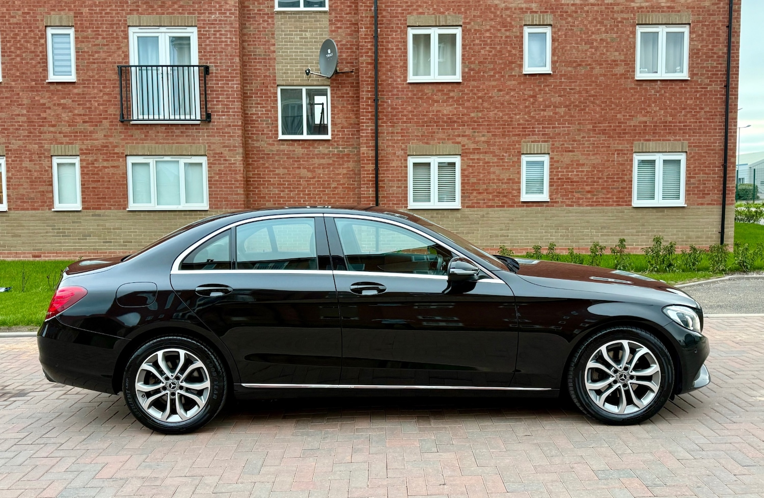Used Mercedes-Benz C Class 2017 for sale - 76225486: Photo 74