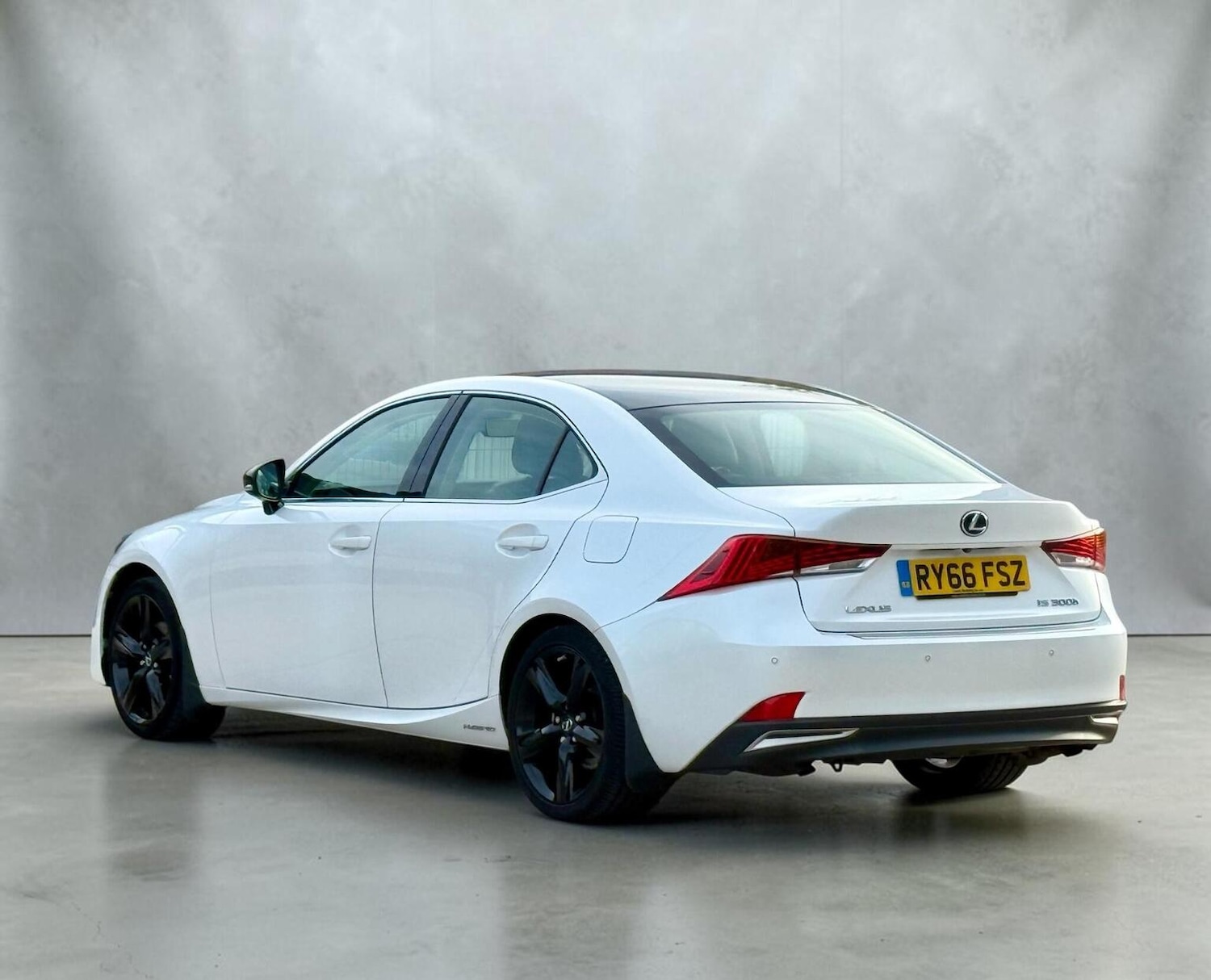 Used Lexus IS 2017 for sale - 78131590: Photo 6