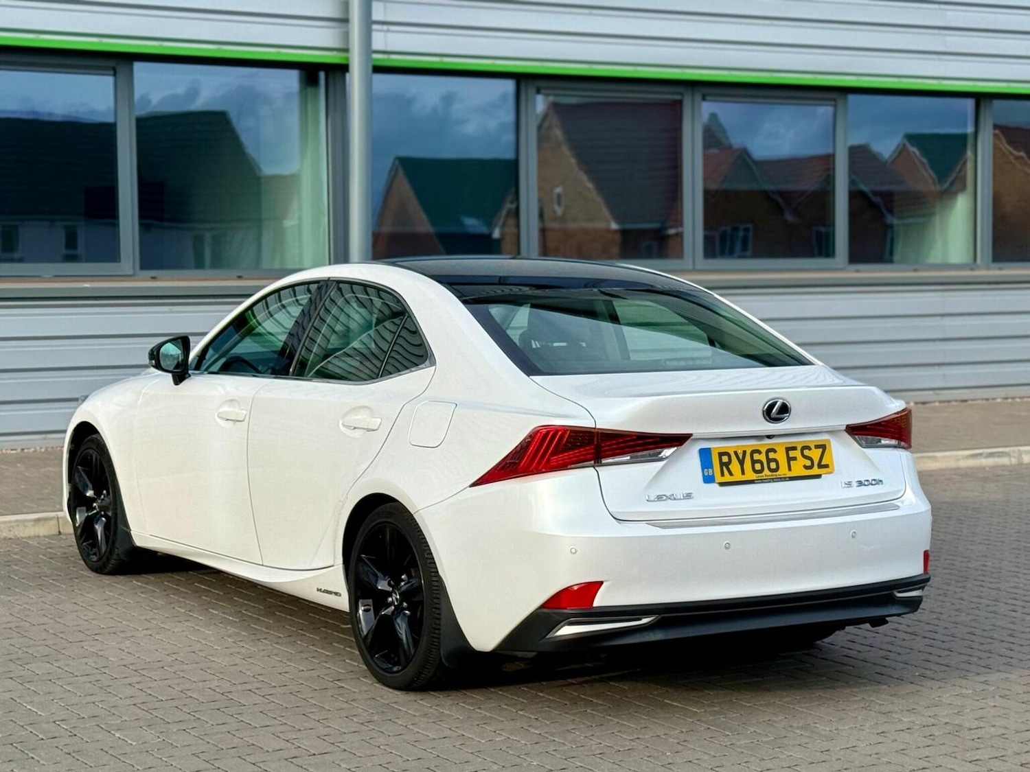 Used Lexus IS 2017 for sale - 78131590: Photo 60