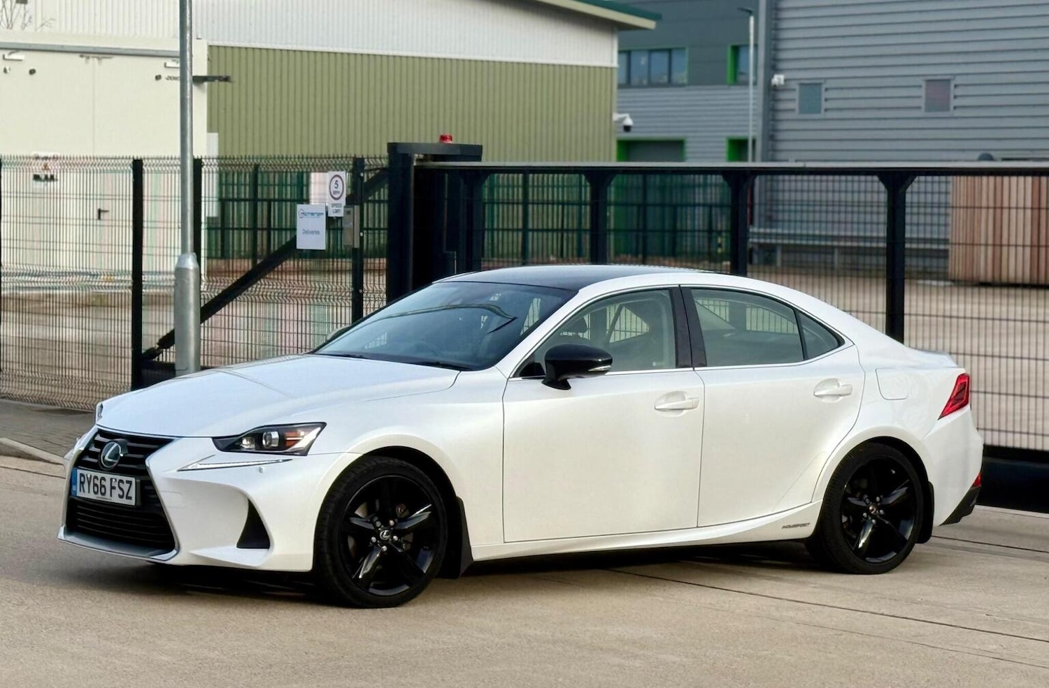 Used Lexus IS 2017 for sale - 78131590: Photo 81