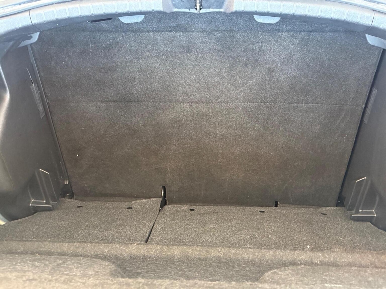 Used Toyota Yaris 2015 for sale - 77931270: Photo 12