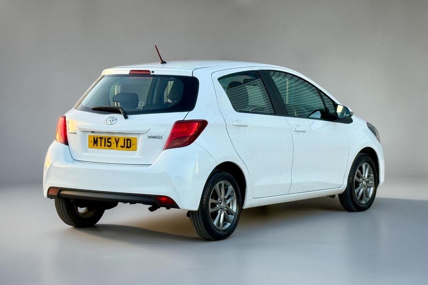 Used Toyota Yaris 2015 for sale - 77931270: Photo 15