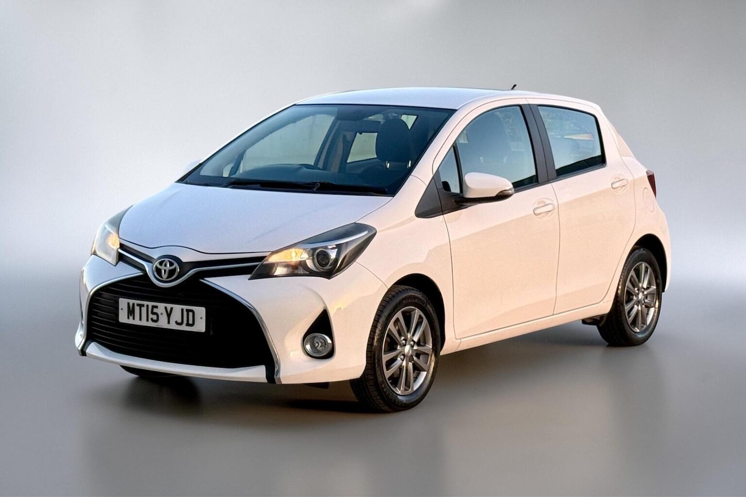 Used Toyota Yaris 2015 for sale - 77931270: Photo 17