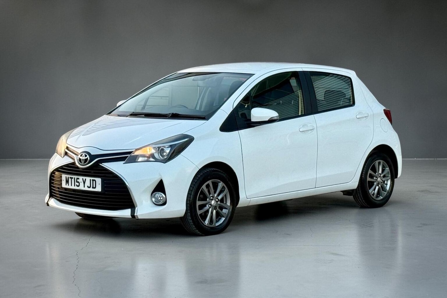 Used Toyota Yaris 2015 for sale - 77931270: Photo 21