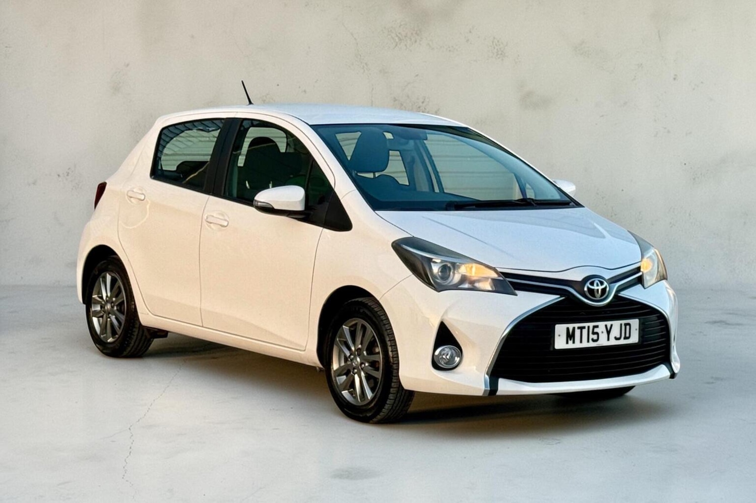 Used Toyota Yaris 2015 for sale - 77931270: Photo 24