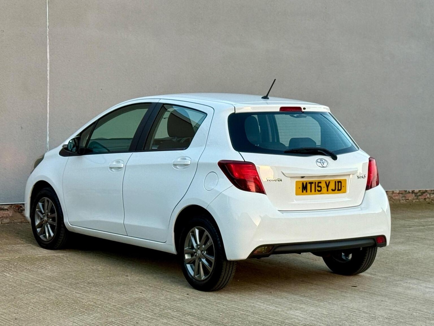 Used Toyota Yaris 2015 for sale - 77931270: Photo 29