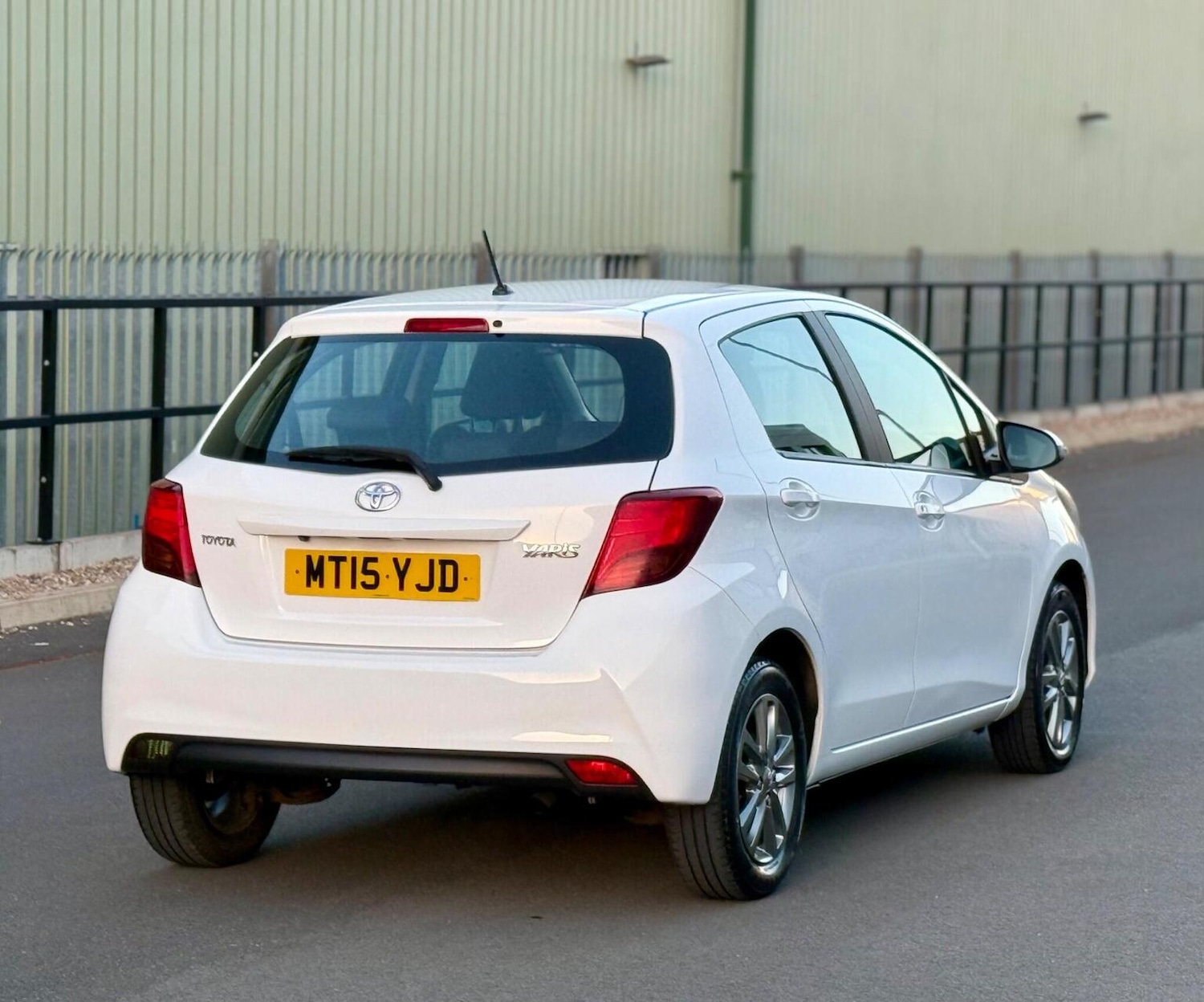 Used Toyota Yaris 2015 for sale - 77931270: Photo 41