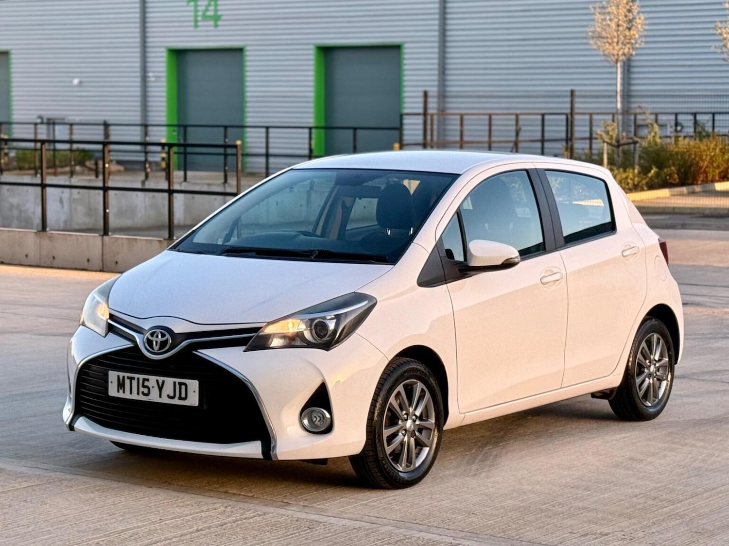 Used Toyota Yaris 2015 for sale - 77931270: Photo 49