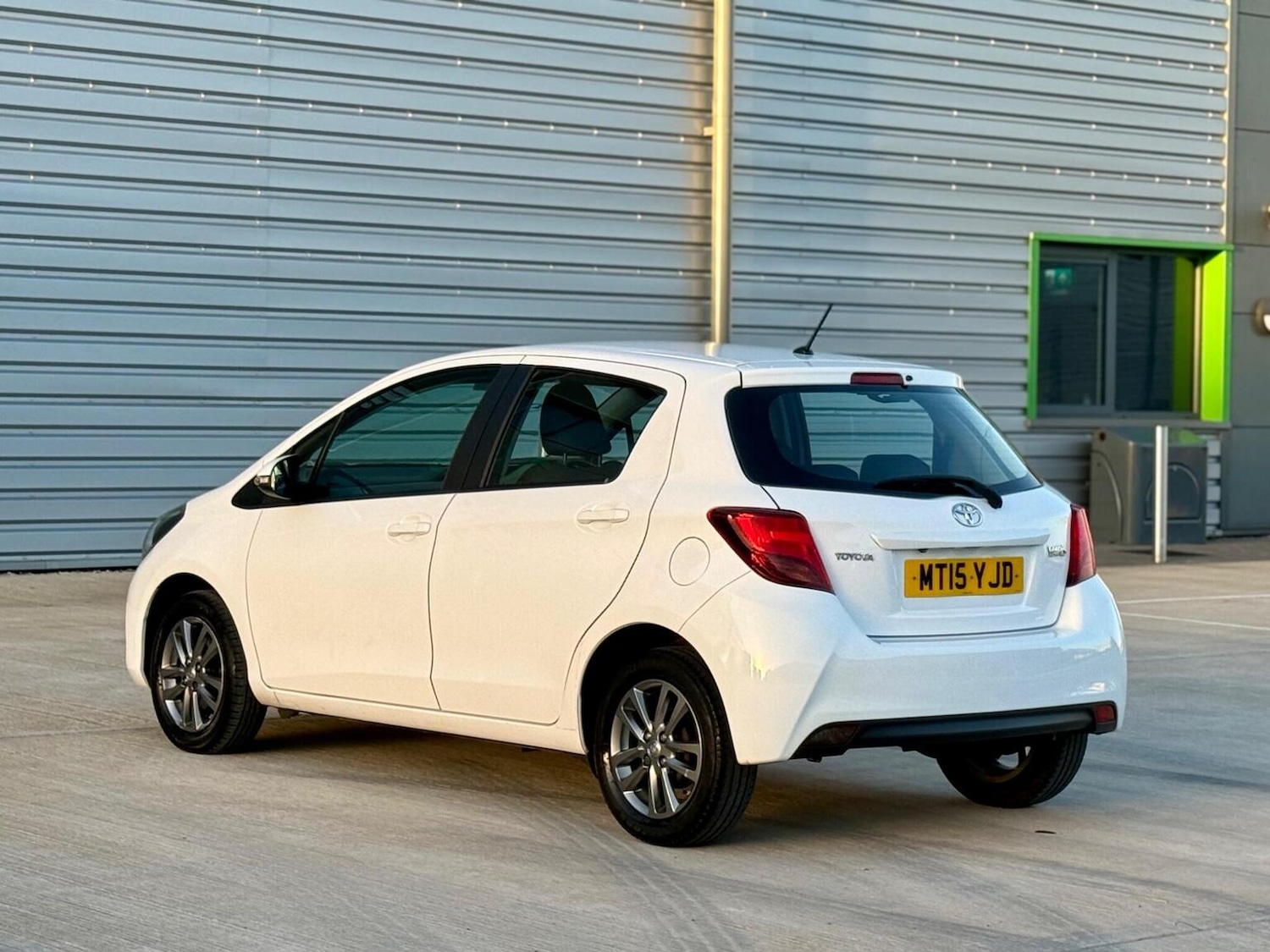 Used Toyota Yaris 2015 for sale - 77931270: Photo 52