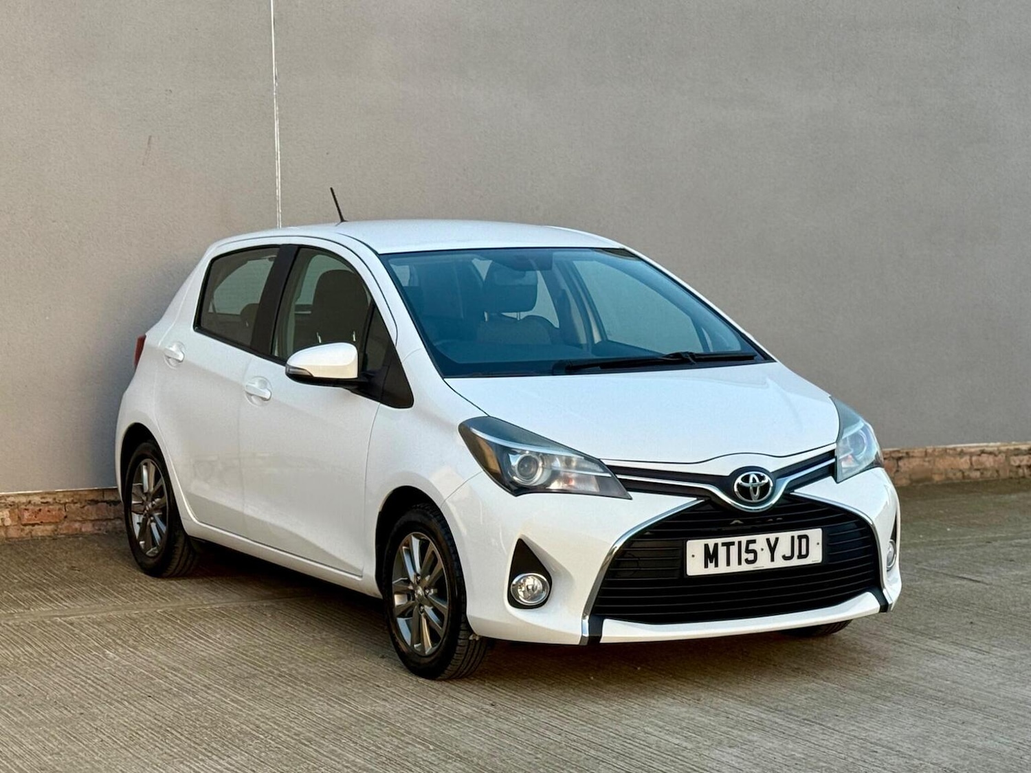 Used Toyota Yaris 2015 for sale - 77931270: Photo 67