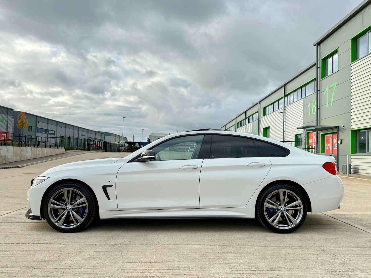 Used BMW 4 Series 2017 for sale - 76520982: Photo 17