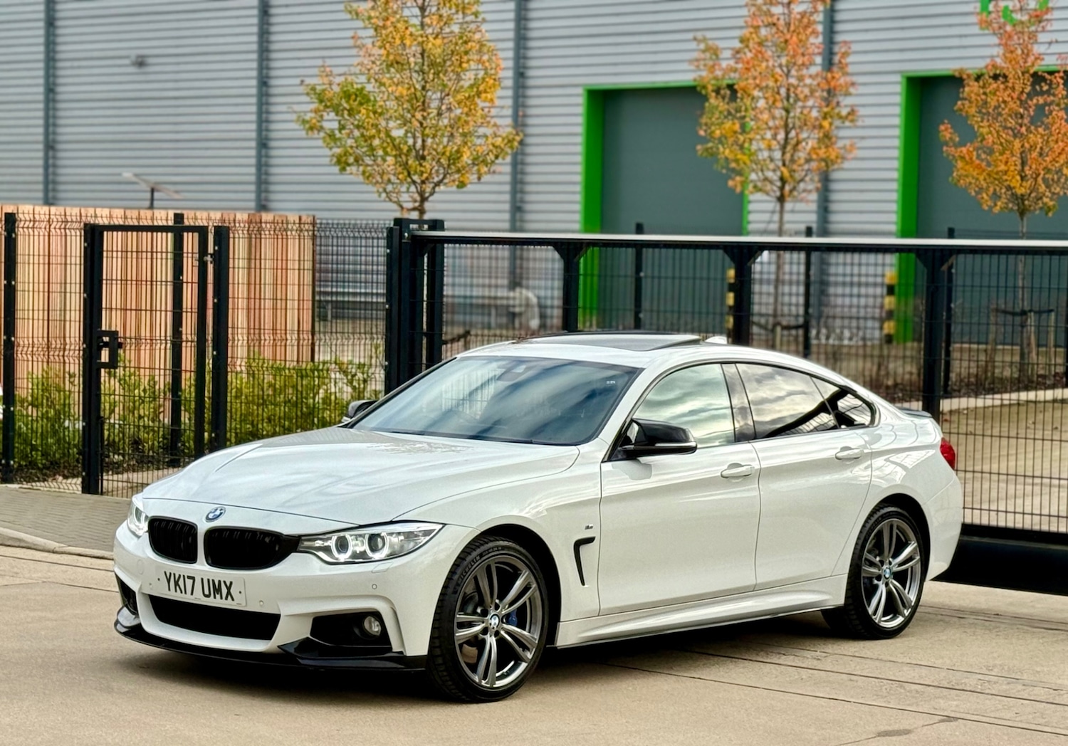 Used BMW 4 Series 2017 for sale - 76520982: Photo 2