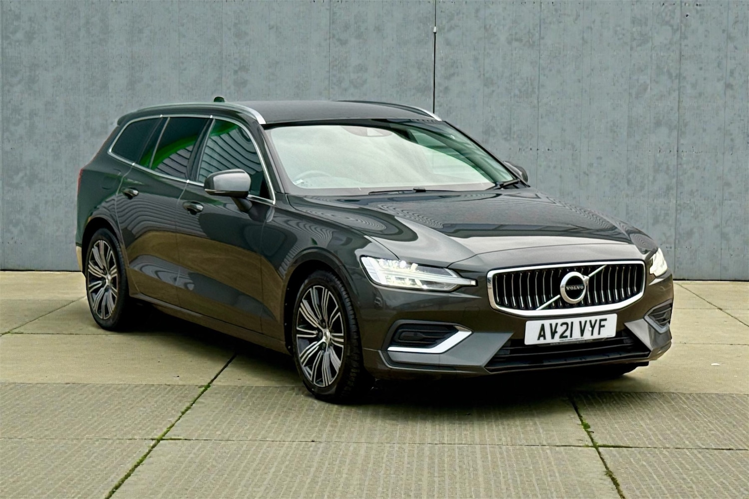 Used Volvo V60 2021 for sale - 77485584: Photo 2