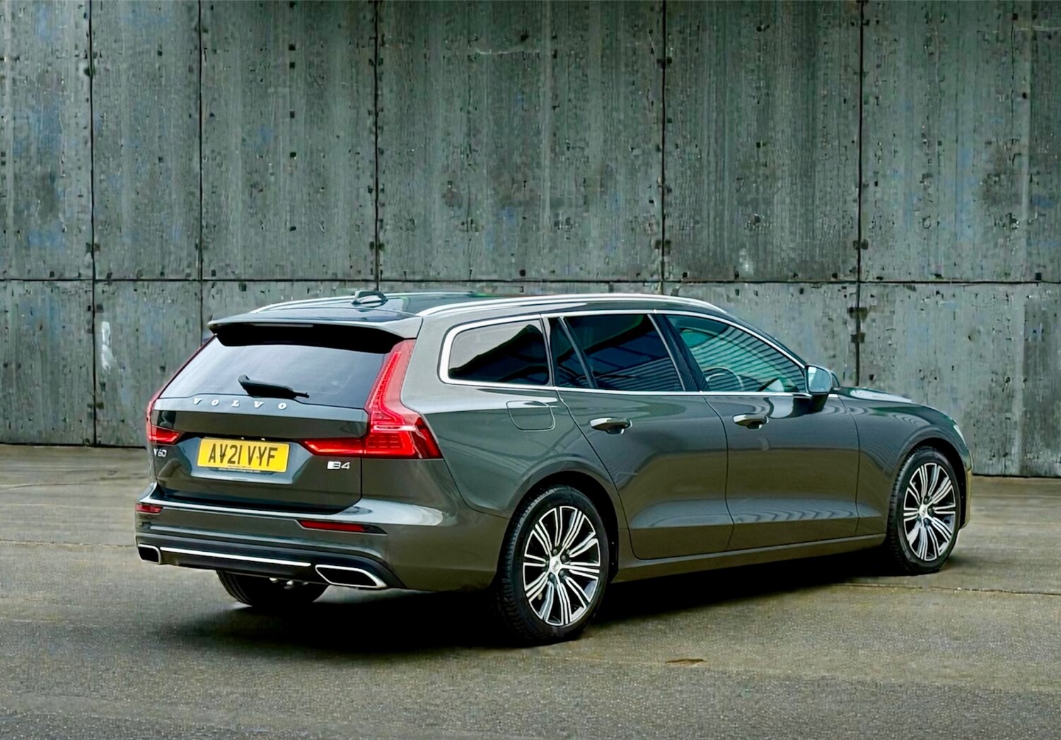 Used Volvo V60 2021 for sale - 77485584: Photo 5