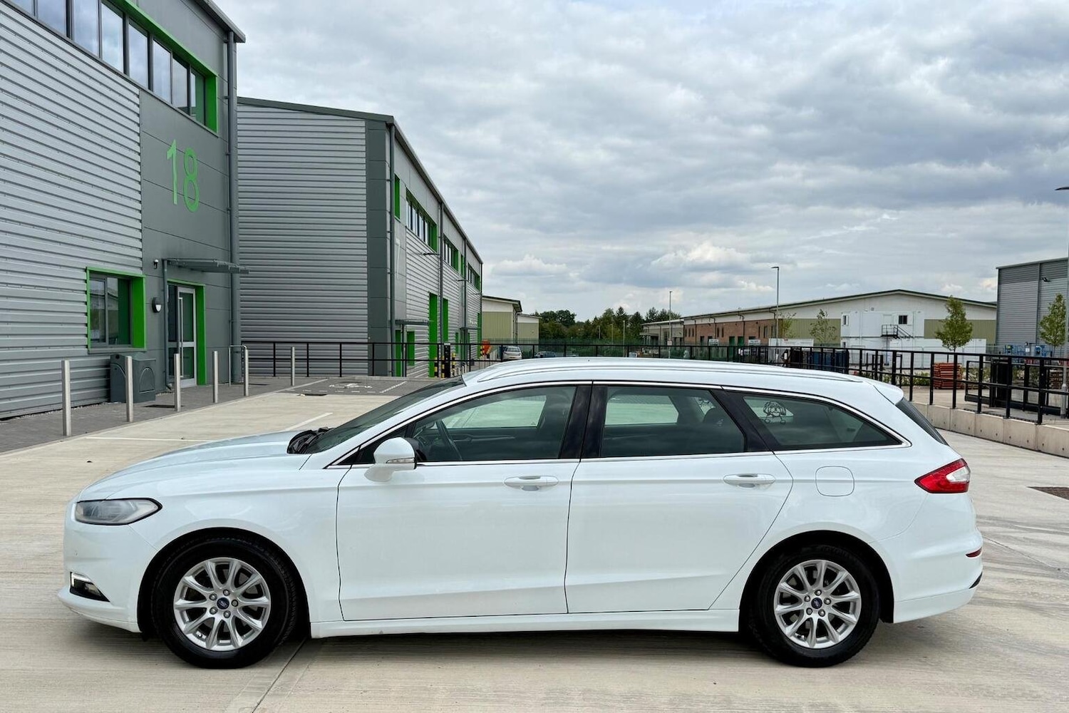 Used Ford Mondeo 2018 for sale - 77688973: Photo 42