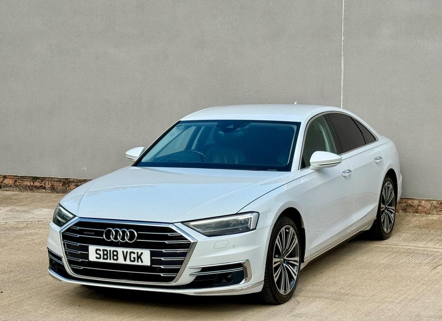 Used Audi A8 2018 for sale - 77688972: Photo 24