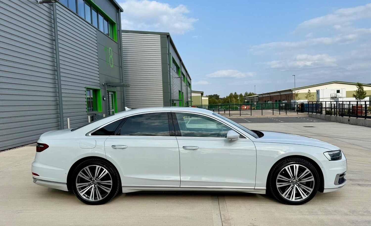 Used Audi A8 2018 for sale - 77688972: Photo 34