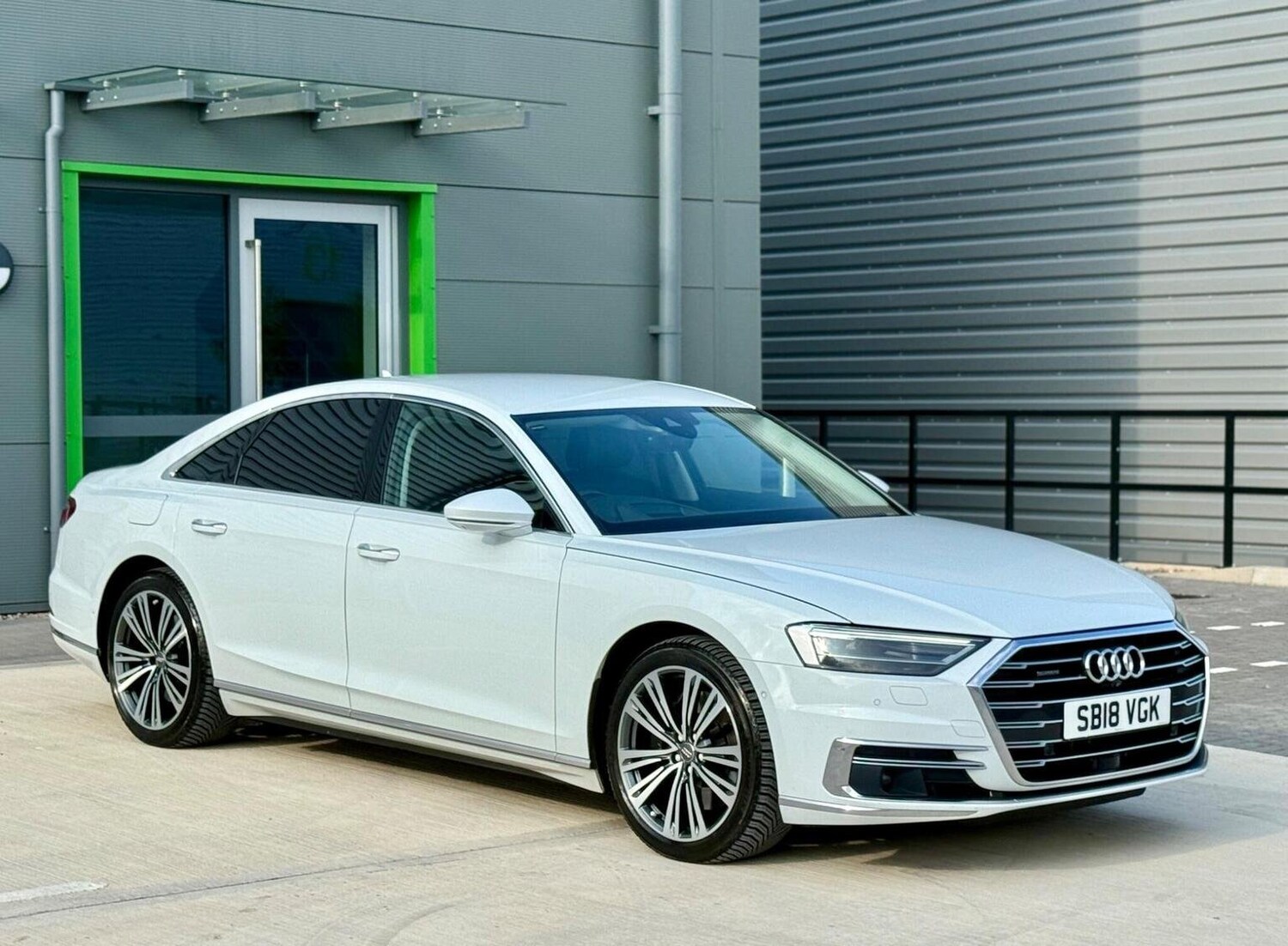 Used Audi A8 2018 for sale - 77688972: Photo 44