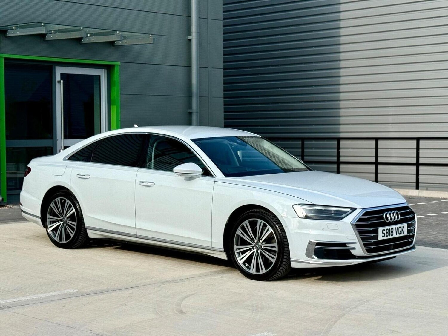 Used Audi A8 2018 for sale - 77688972: Photo 45