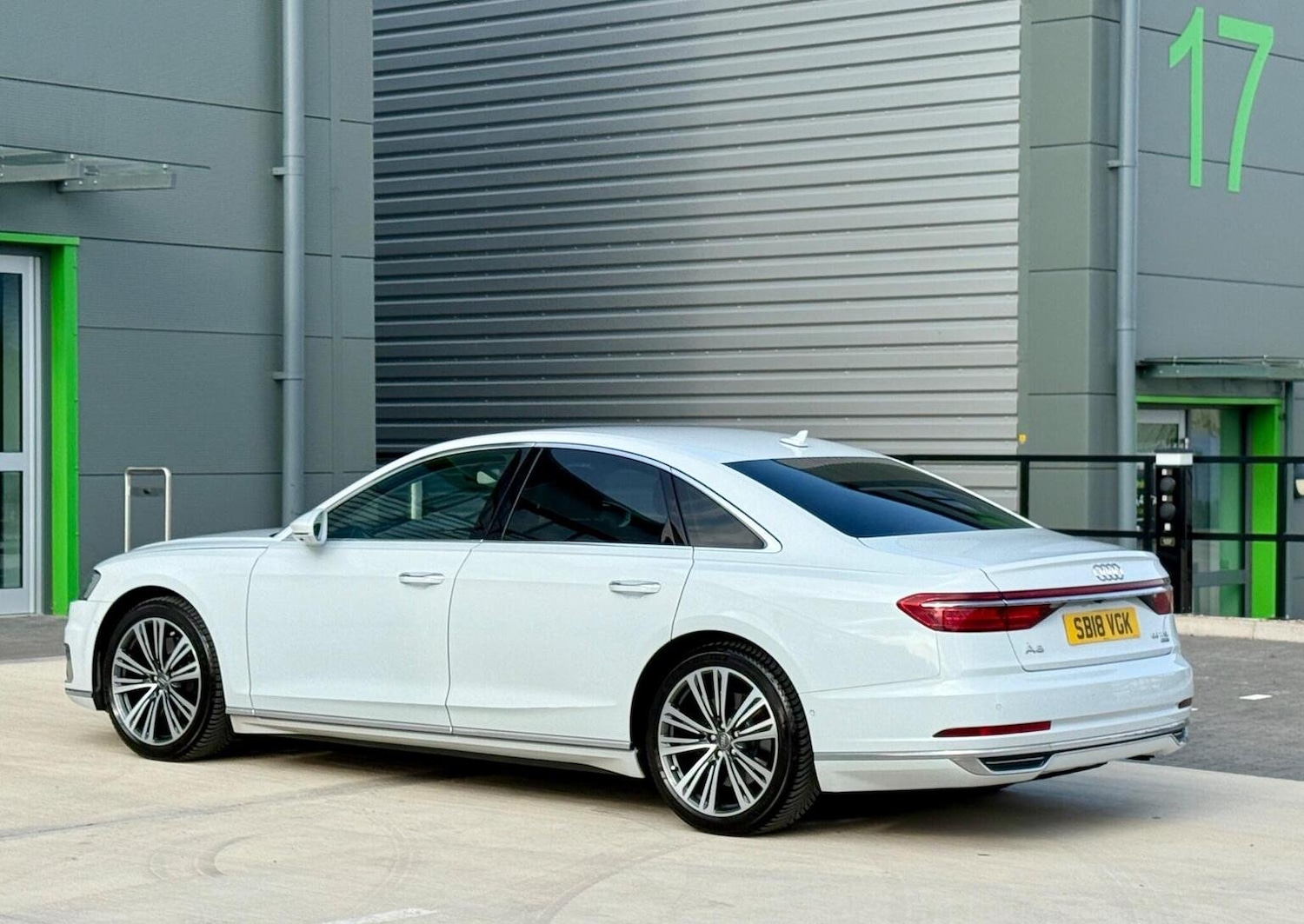 Used Audi A8 2018 for sale - 77688972: Photo 5