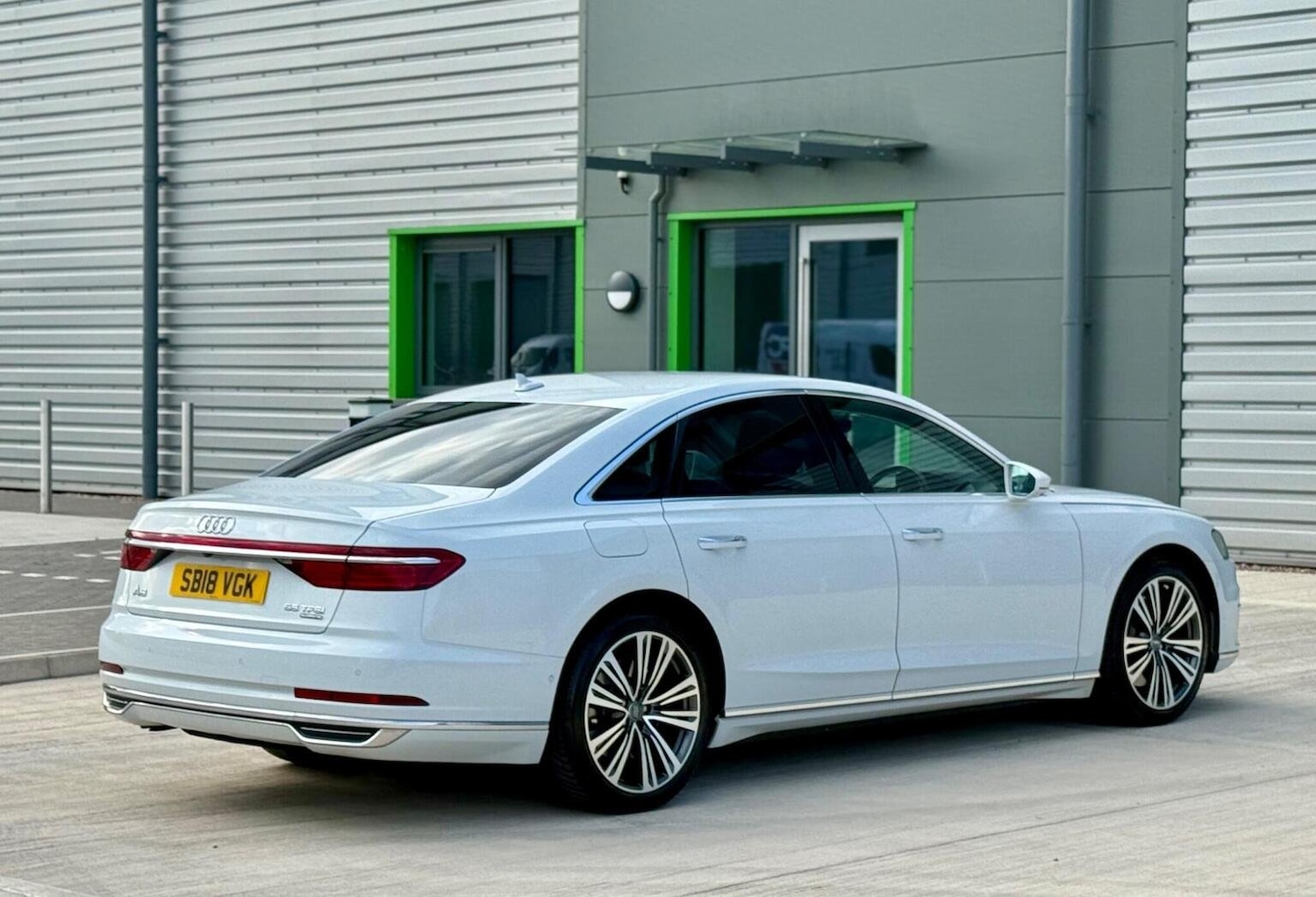 Used Audi A8 2018 for sale - 77688972: Photo 6