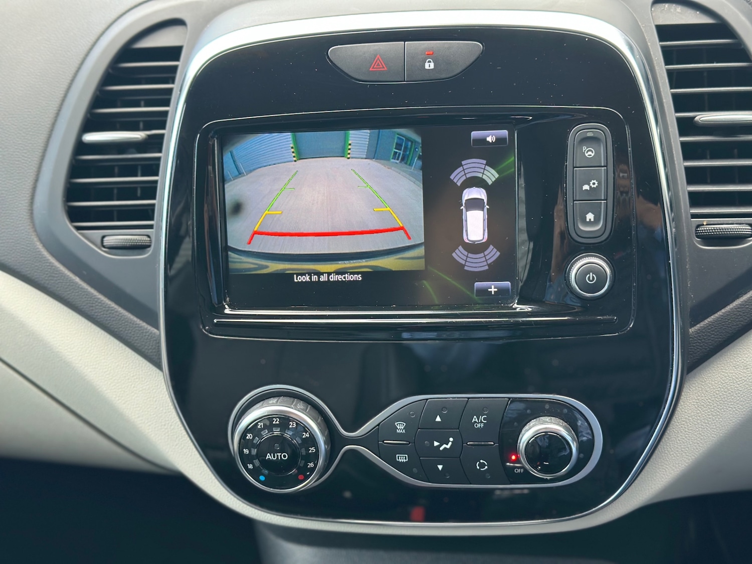 Used Renault Captur 2018 for sale - 76058226: Photo 16