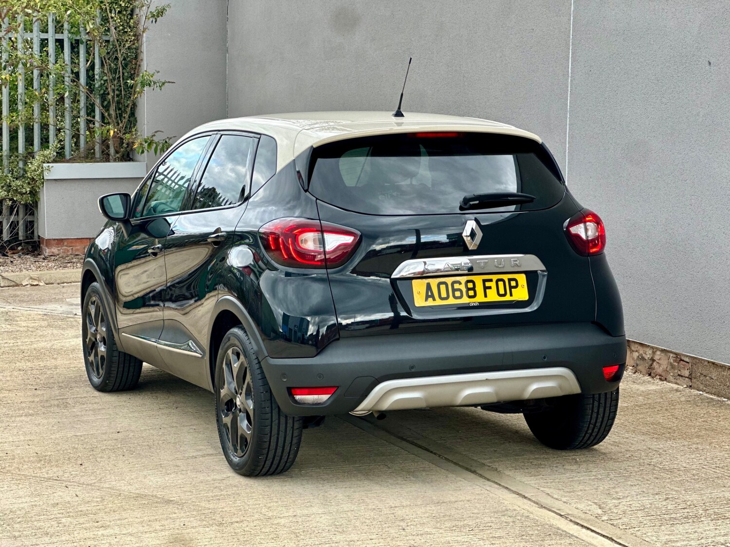 Used Renault Captur 2018 for sale - 76058226: Photo 28