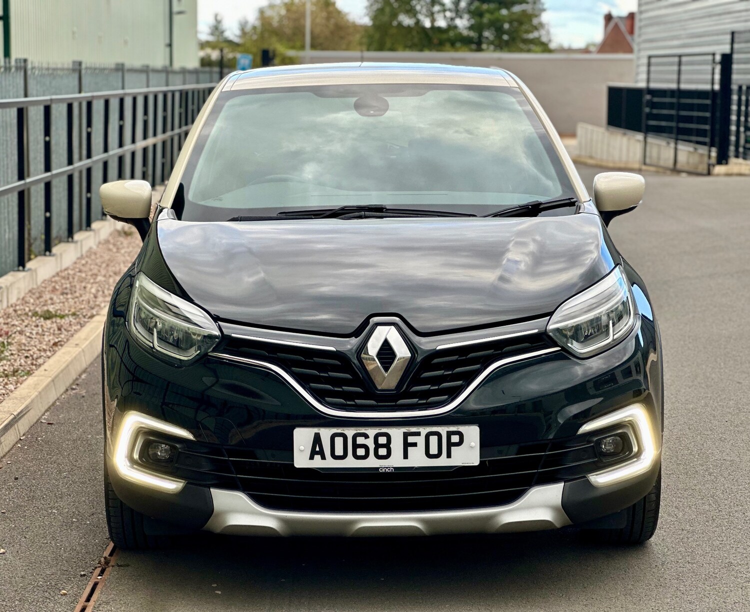 Used Renault Captur 2018 for sale - 76058226: Photo 41