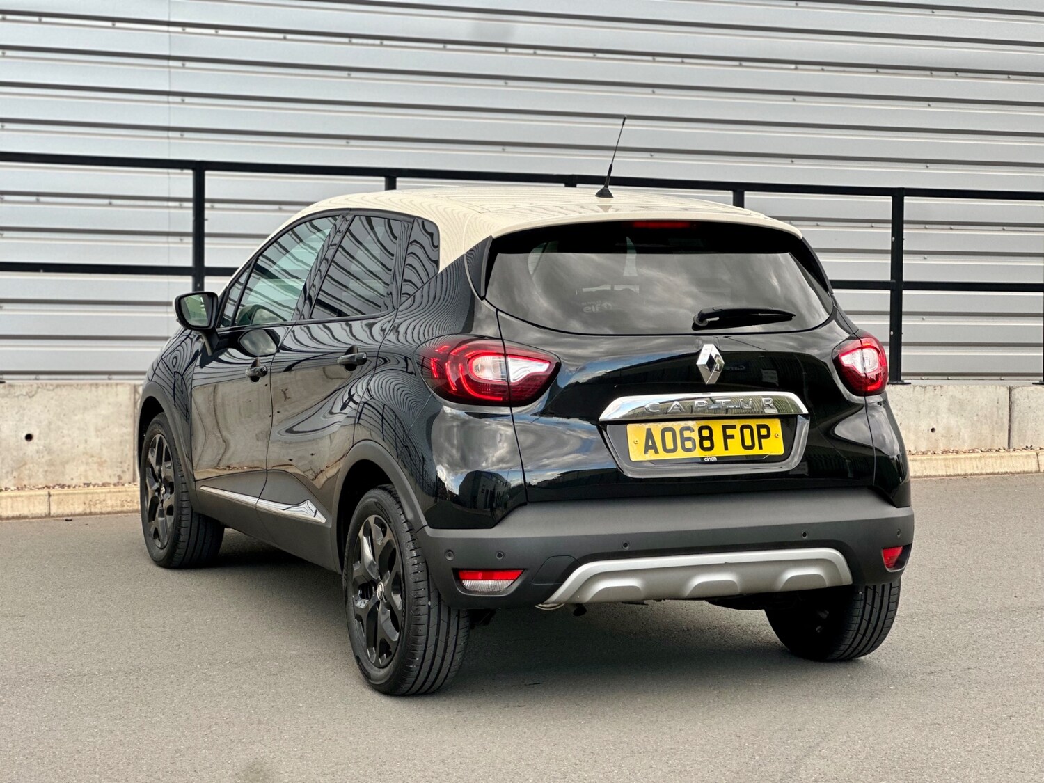 Used Renault Captur 2018 for sale - 76058226: Photo 43