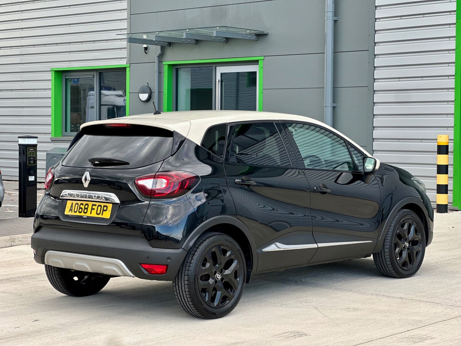 Used Renault Captur 2018 for sale - 76058226: Photo 45