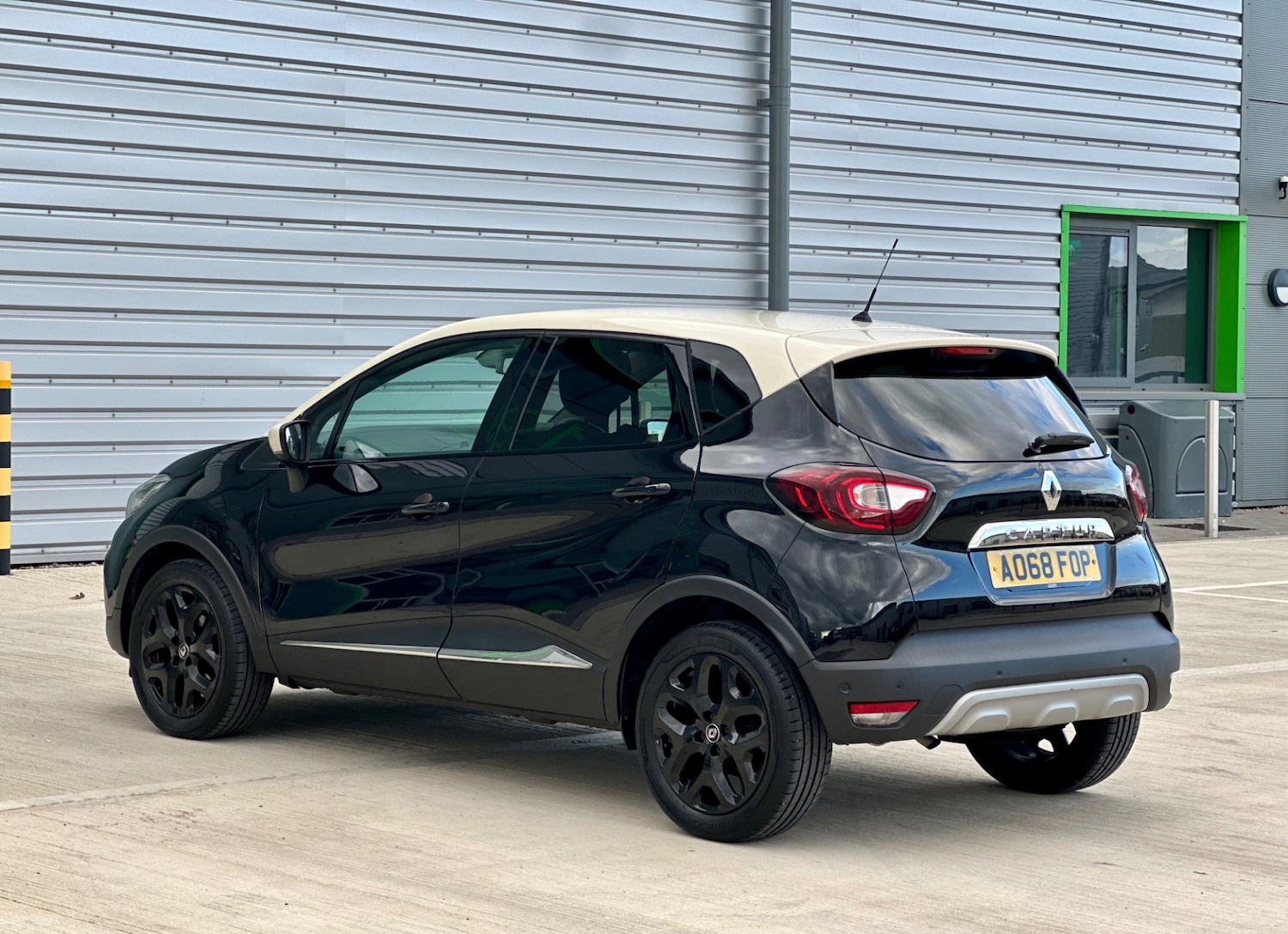 Used Renault Captur 2018 for sale - 76058226: Photo 46