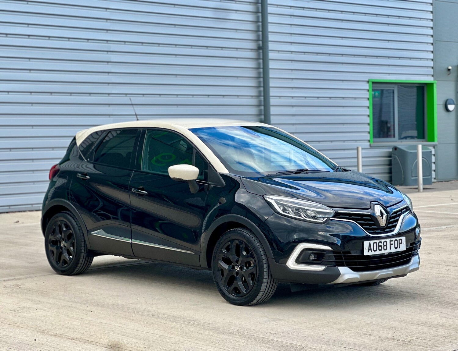 Used Renault Captur 2018 for sale - 76058226: Photo 53