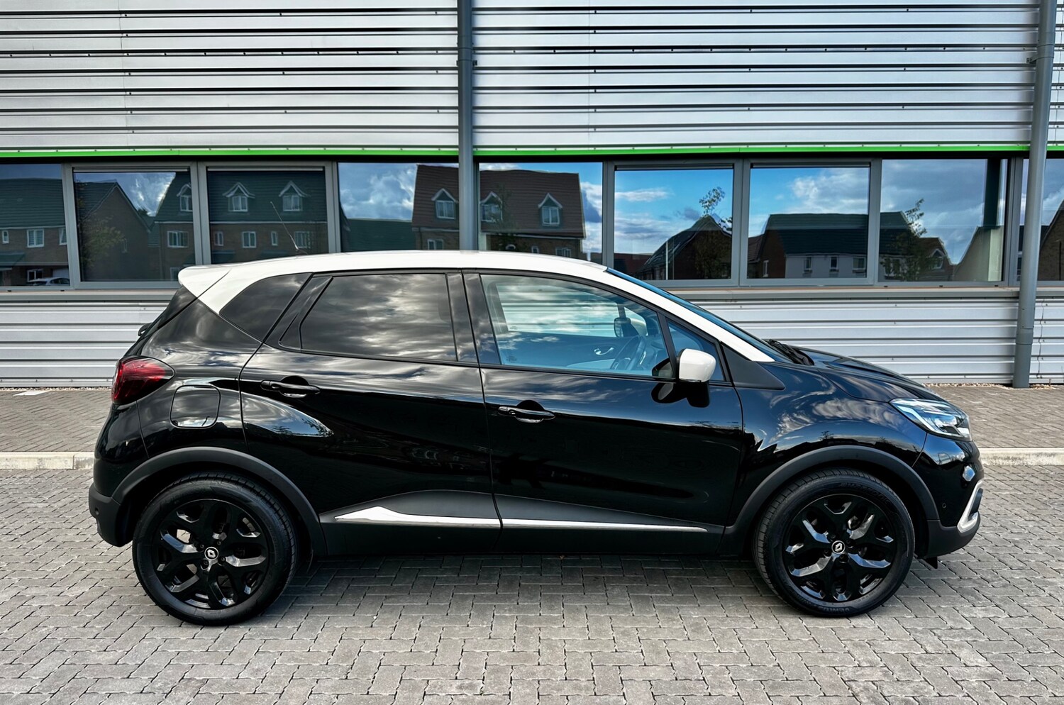 Used Renault Captur 2018 for sale - 76058226: Photo 54