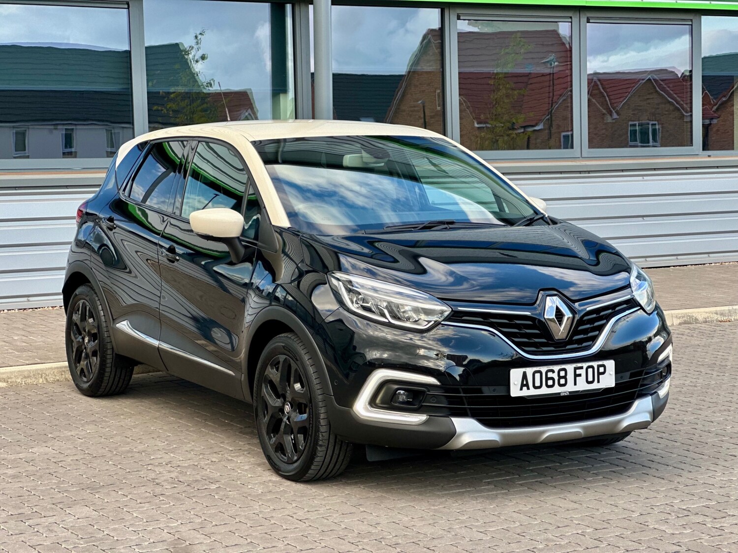 Used Renault Captur 2018 for sale - 76058226: Photo 59
