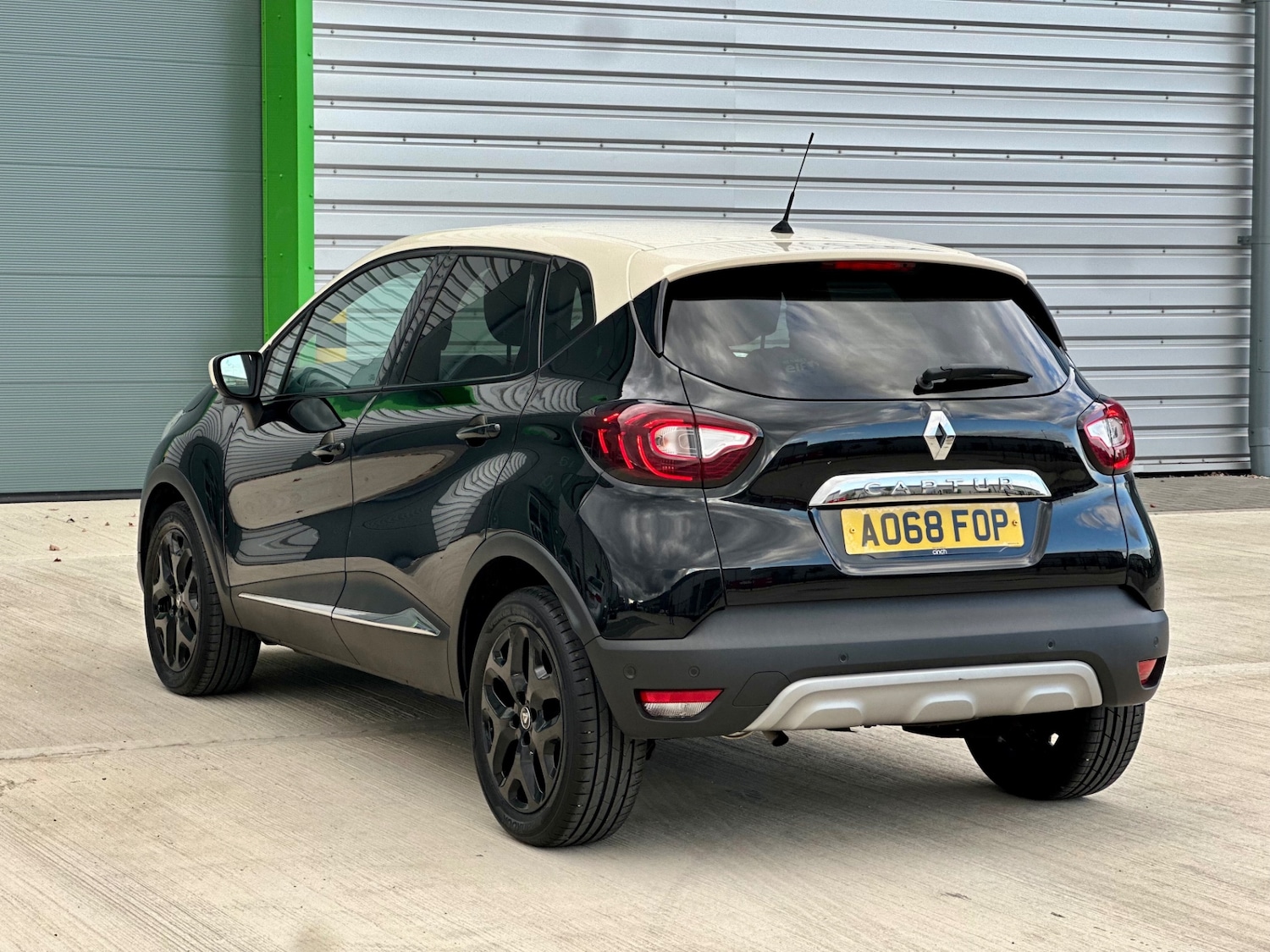 Used Renault Captur 2018 for sale - 76058226: Photo 6
