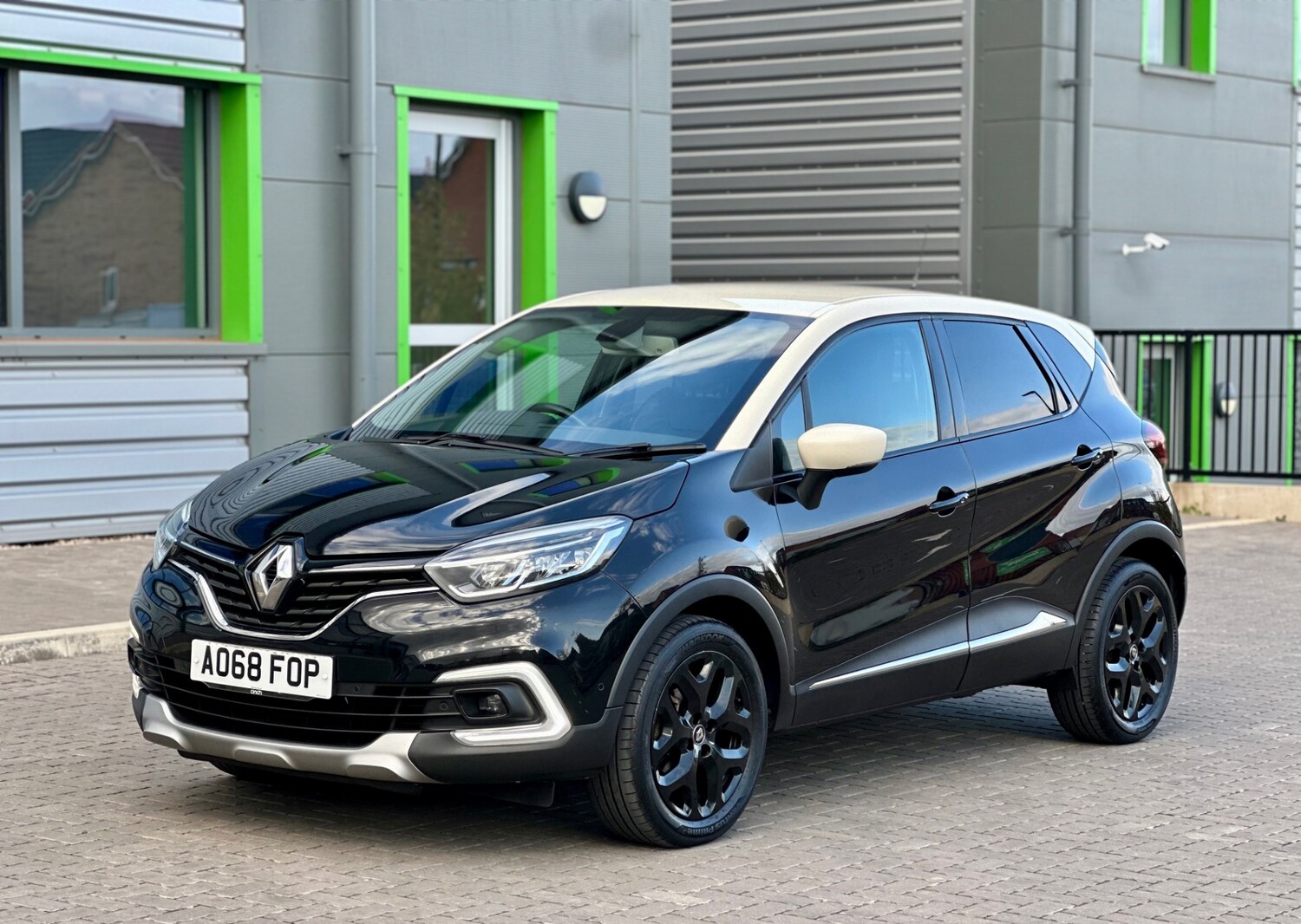 Used Renault Captur 2018 for sale - 76058226: Photo 65