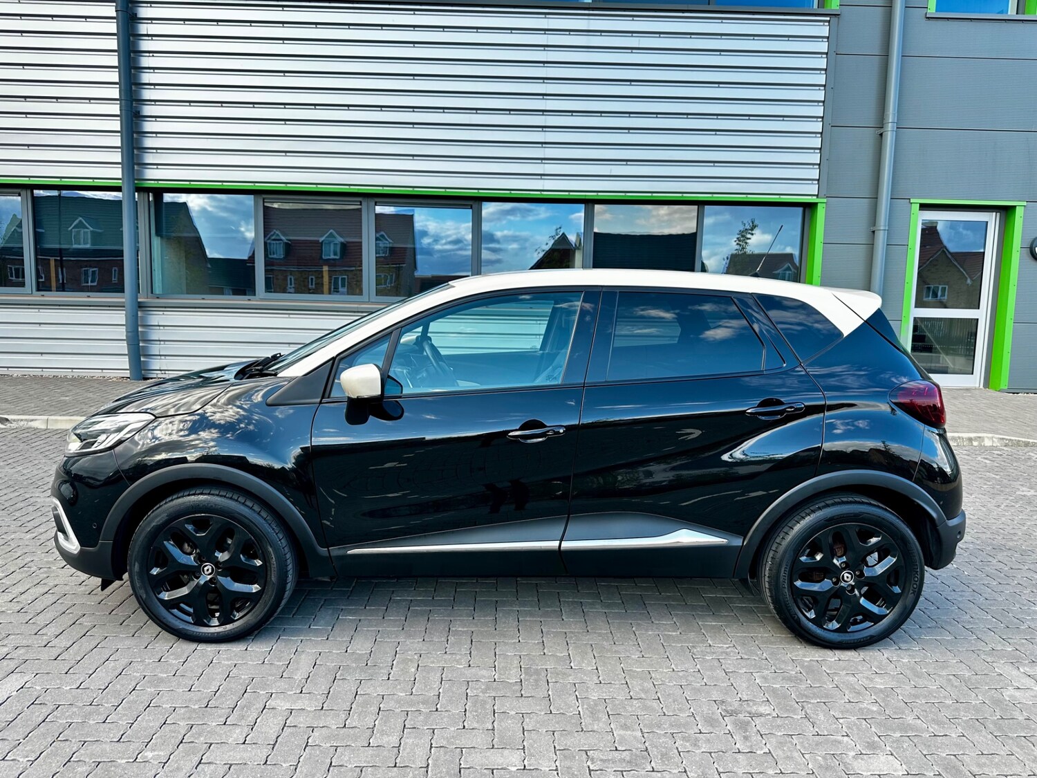 Used Renault Captur 2018 for sale - 76058226: Photo 66
