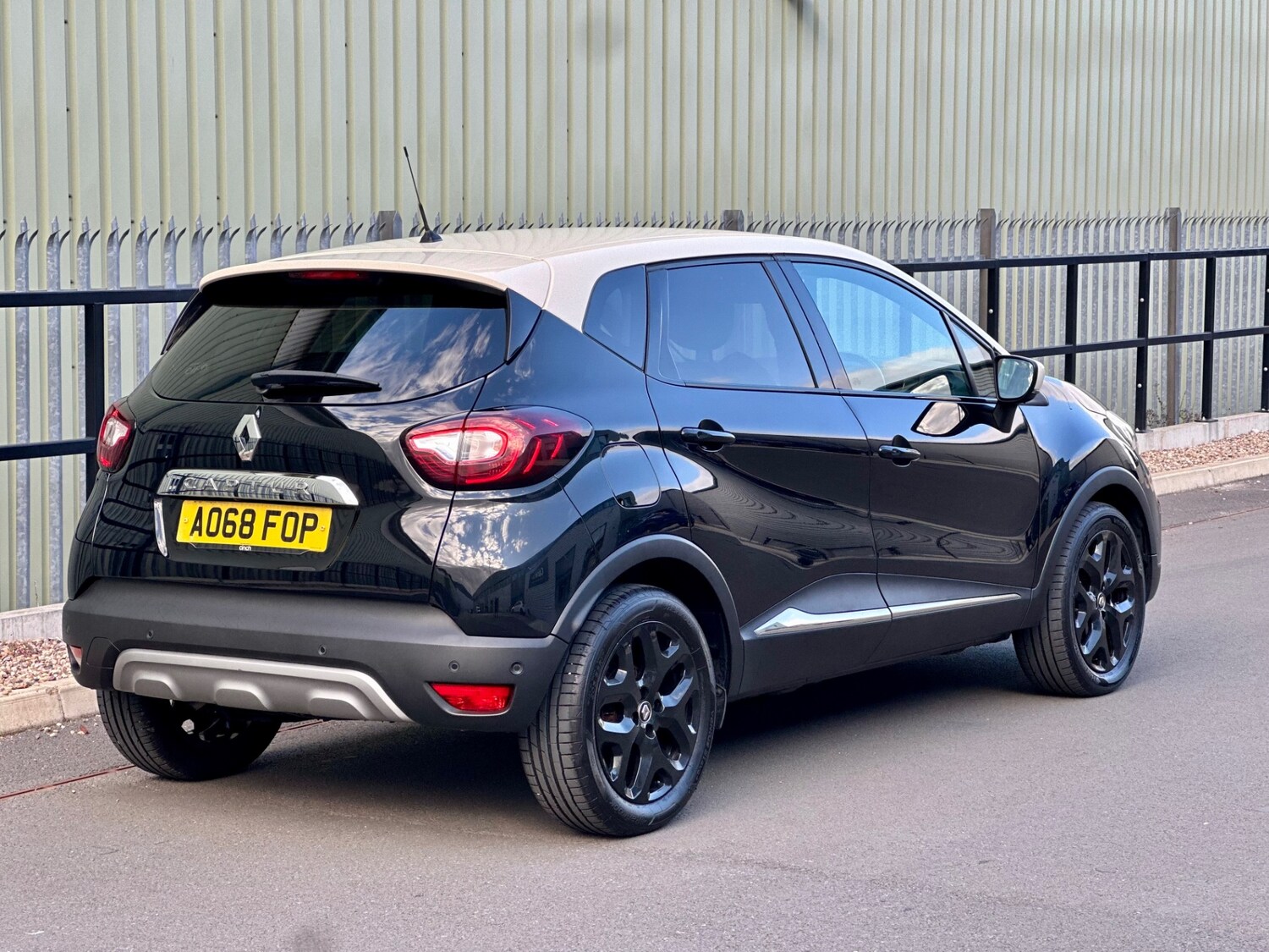 Used Renault Captur 2018 for sale - 76058226: Photo 70