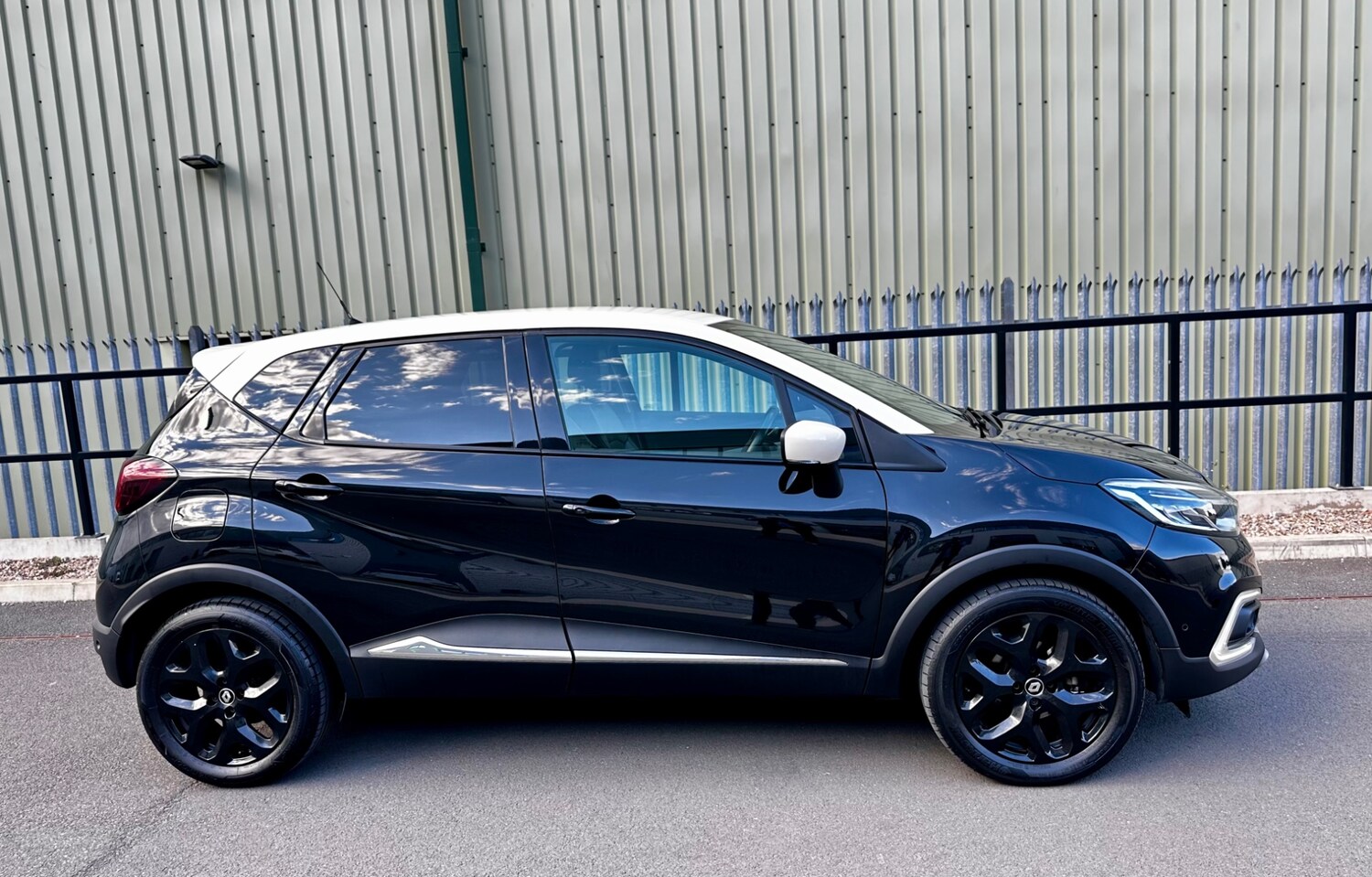 Used Renault Captur 2018 for sale - 76058226: Photo 74