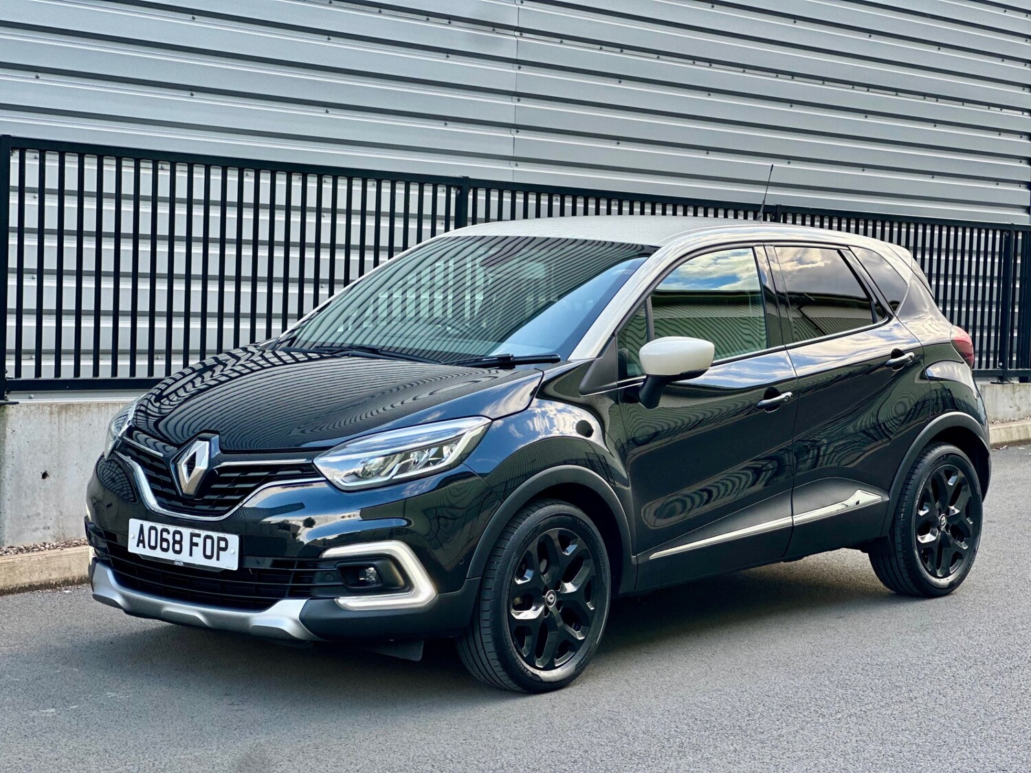 Used Renault Captur 2018 for sale - 76058226: Photo 80