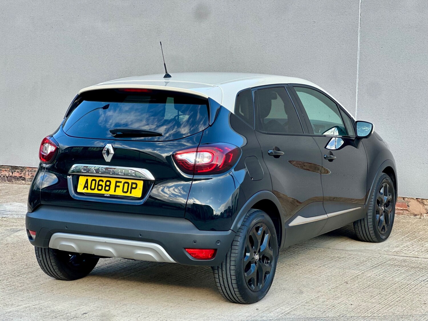 Used Renault Captur 2018 for sale - 76058226: Photo 82