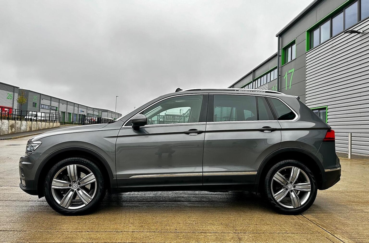Used Volkswagen Tiguan 2017 for sale - 77689001: Photo 17